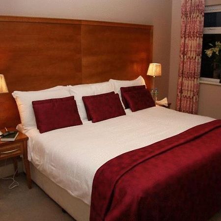 Lake Lodge Guesthouse Киларни Екстериор снимка