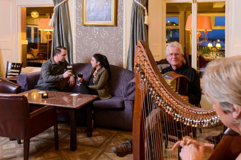 Lake Lodge Guesthouse Киларни Екстериор снимка