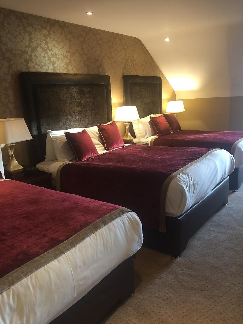 Lake Lodge Guesthouse Киларни Екстериор снимка
